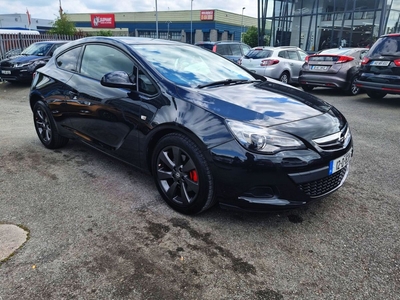 2012 - Opel Astra Manual