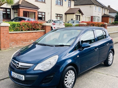 2012 - Opel Corsa Manual