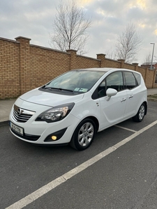 2012 - Opel Meriva Manual