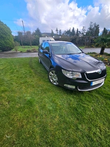 2012 - Skoda Superb Manual