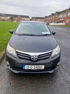 2012 - Toyota Avensis Manual