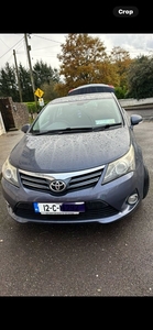 2012 - Toyota Avensis Manual