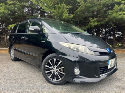 2012 - Toyota Estima Automatic