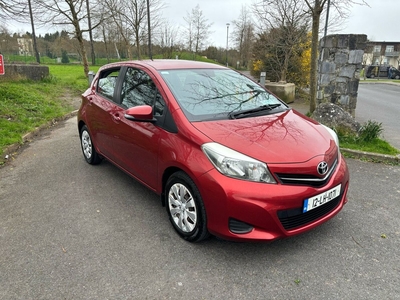 2012 - Toyota Yaris Manual