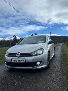 2012 - Volkswagen Golf Manual