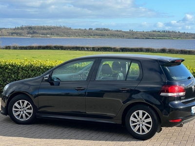 2012 - Volkswagen Golf Manual