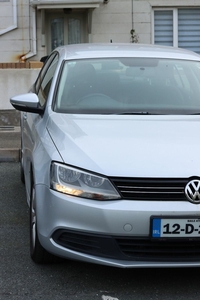 2012 - Volkswagen Jetta Manual