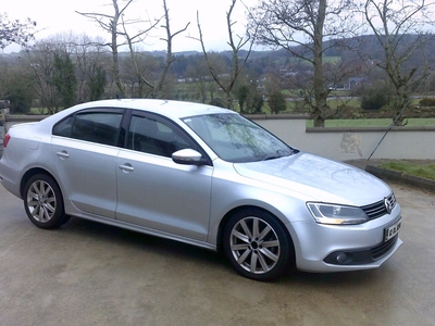 2012 - Volkswagen Jetta Manual