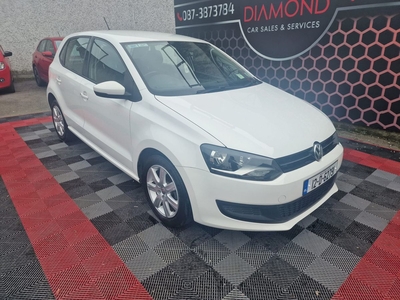 2012 - Volkswagen Polo Automatic