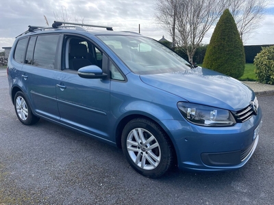 2012 - Volkswagen Touran Manual