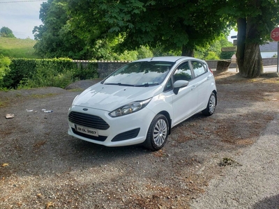 2013 - Ford Fiesta Manual