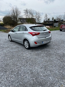 2013 - Hyundai i30 Manual