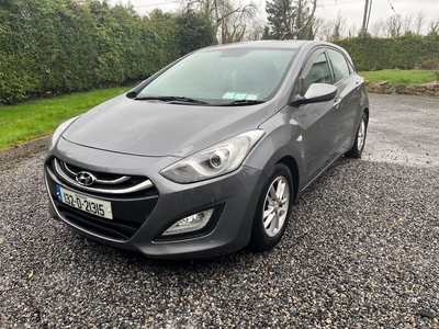 2013 - Hyundai i30 Manual