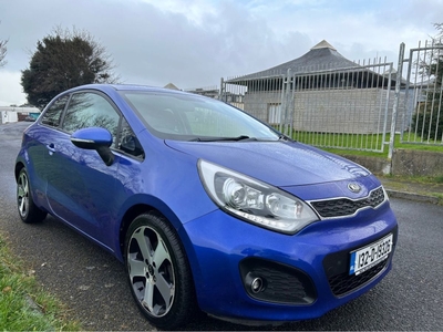 2013 - Kia Rio Manual