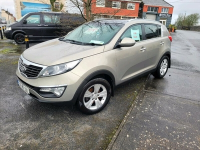 2013 - Kia Sportage Manual