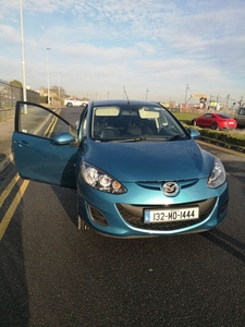 2013 - Mazda 2 Manual