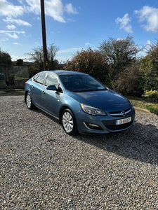 2013 - Opel Astra Manual