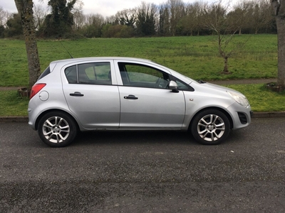 2013 - Opel Corsa Manual