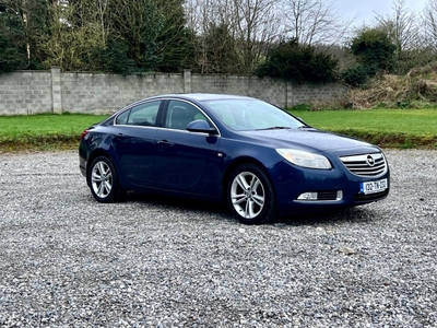 2013 - Opel Insignia Manual