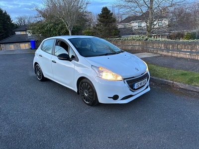 2013 - Peugeot 208 Manual