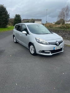 2013 - Renault Scenic Manual