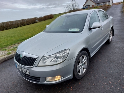 2013 - Skoda Octavia Manual