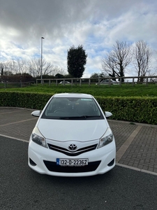 2013 - Toyota Yaris Manual