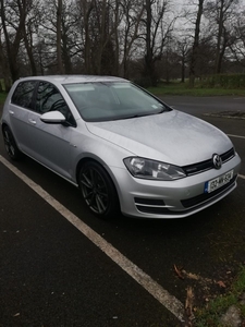 2013 - Volkswagen Golf Manual