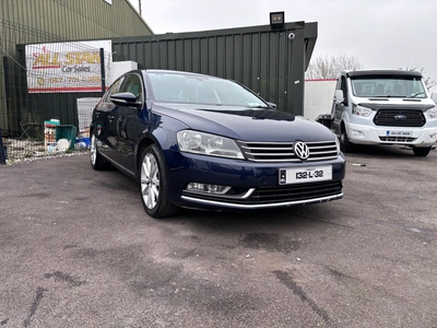 2013 - Volkswagen Passat Manual