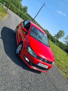 2013 - Volkswagen Polo Automatic