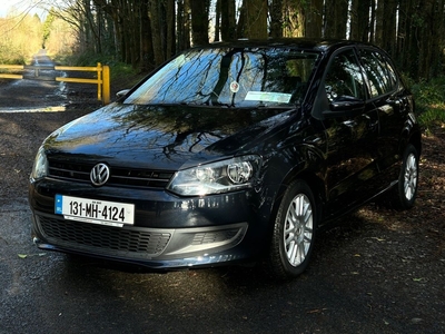 2013 - Volkswagen Polo Automatic