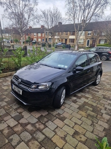 2013 - Volkswagen Polo Manual