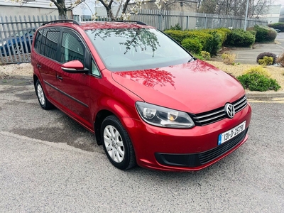 2013 - Volkswagen Touran Manual