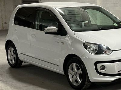 2013 - Volkswagen Up! Automatic