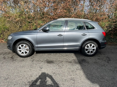 2014 - Audi Q5 Manual