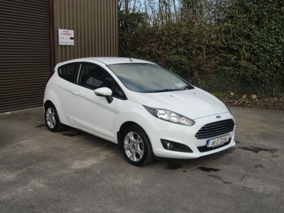 2014 - Ford Fiesta Manual