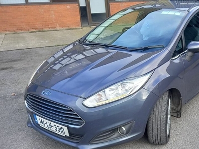 2014 - Ford Fiesta Manual