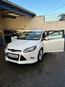 2014 - Ford Focus Manual