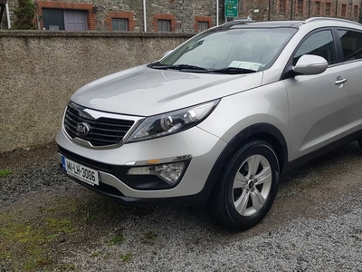 2014 - Kia Sportage Manual