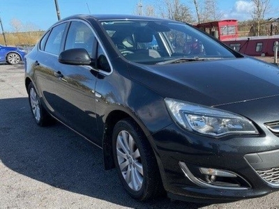 2014 - Opel Astra Manual