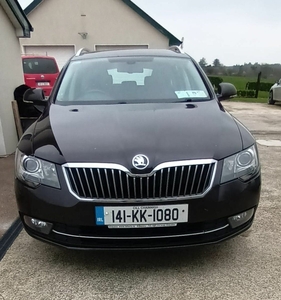 2014 - Skoda Superb Manual