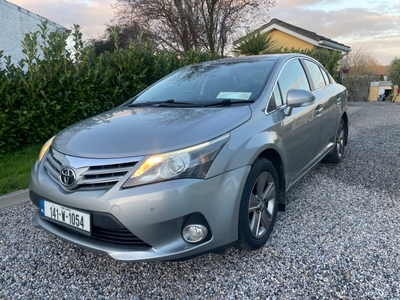 2014 - Toyota Avensis Manual