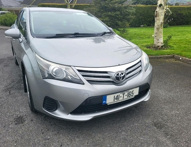 2014 - Toyota Avensis Manual