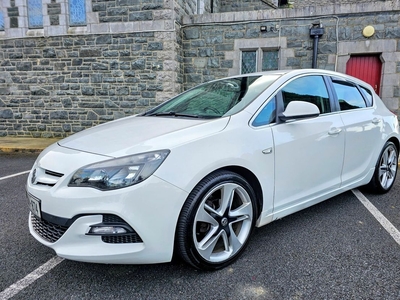 2014 - Vauxhall Astra ---