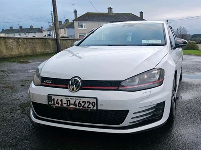 2014 - Volkswagen Golf Automatic