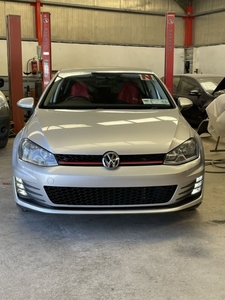 2014 - Volkswagen Golf Manual