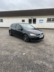 2014 - Volkswagen Golf Manual