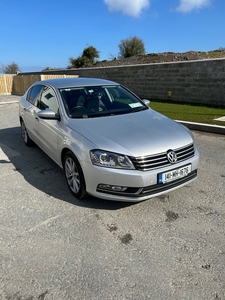 2014 - Volkswagen Passat Manual