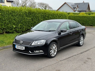 2014 - Volkswagen Passat Manual