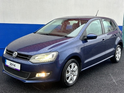 2014 - Volkswagen Polo Automatic